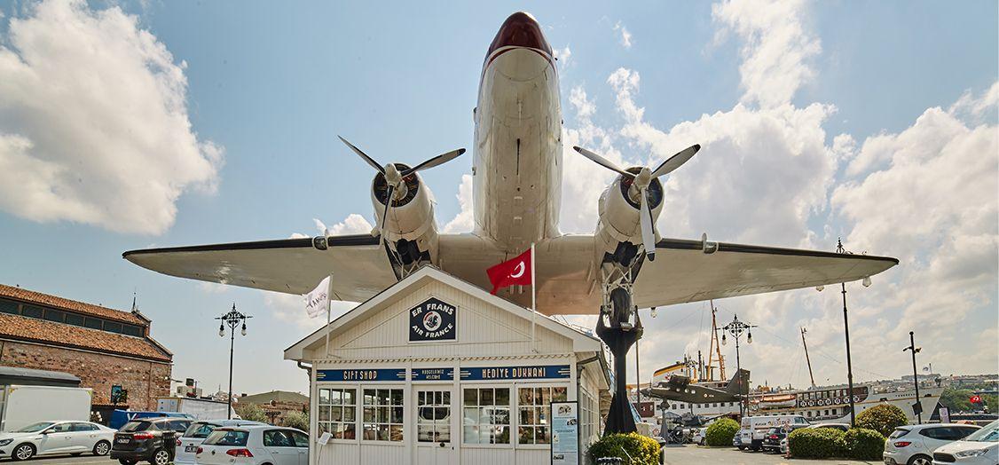 Douglas DC-3 Dakota