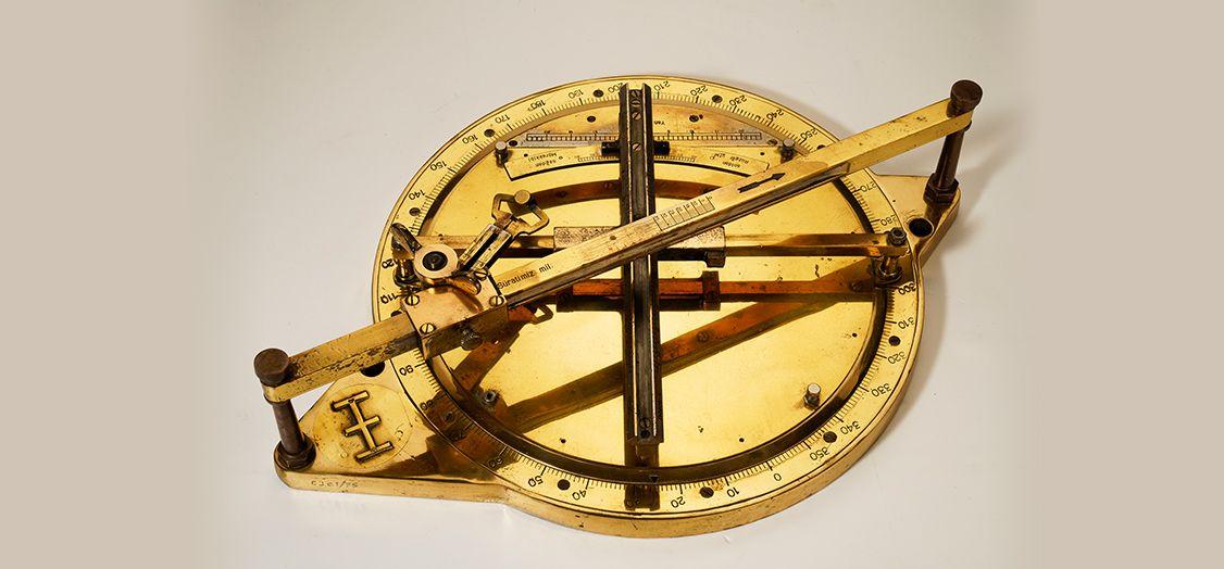 T.C.G. Yavuz Muharebe Kruvazörüne ait atış hesaplama diski